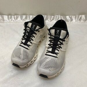 On Cloud X helion Womens 8.5 Running Shoes Sneakers Lightweight Everyday Lace Up